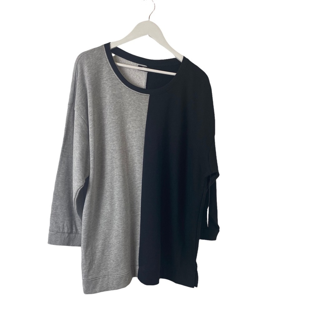 Jolie & Joy Women Black and Gray Color Block Light Weight Sweater.  Sz 3X